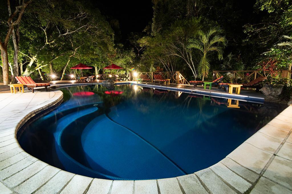 Jungle Lodge Tikal Hostal Ngoại thất bức ảnh