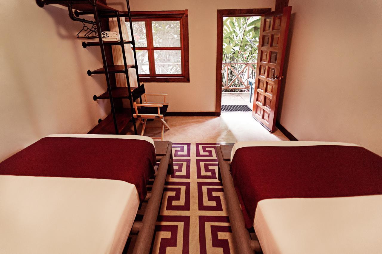 Jungle Lodge Tikal Hostal Ngoại thất bức ảnh