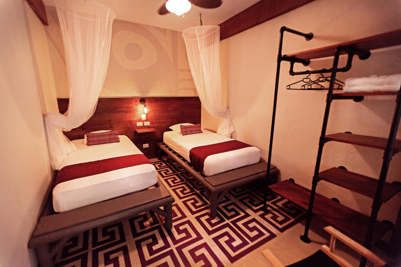 Jungle Lodge Tikal Hostal Ngoại thất bức ảnh