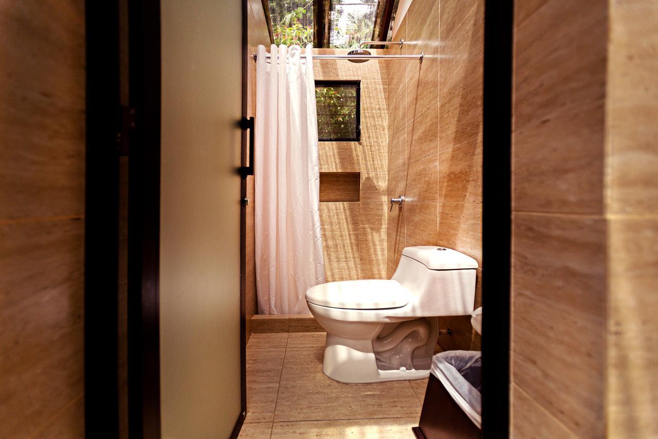 Jungle Lodge Tikal Hostal Ngoại thất bức ảnh